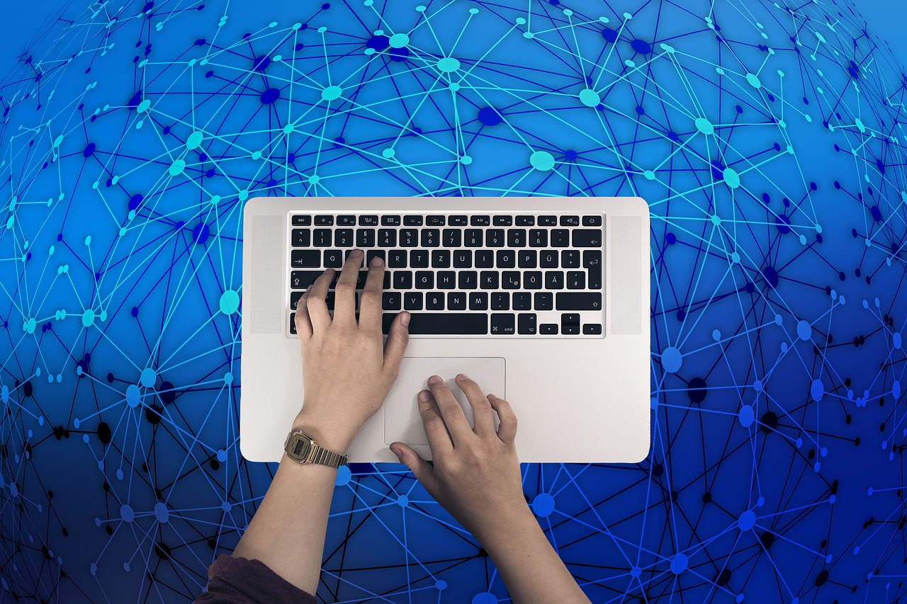 吸烟和情感稳定和吸引力的性状